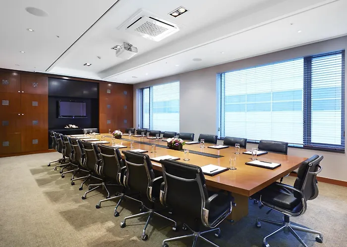 Oakwood Premier Coex Center 5*