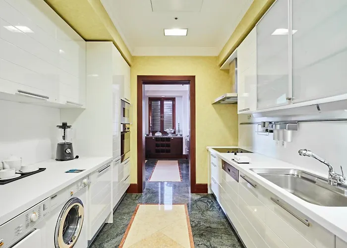 Oakwood Premier Coex Center 5*